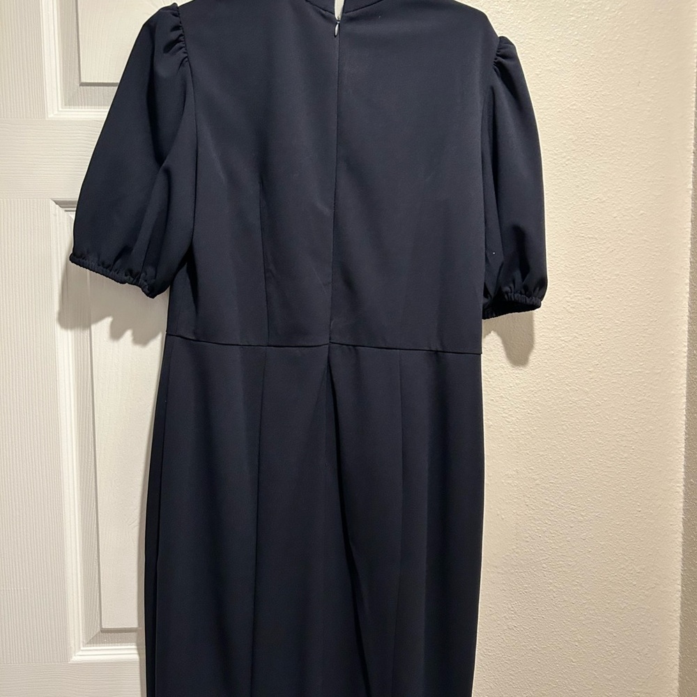 Donna Morgan Navy Twisted Keyhole with Puff Sleeves sheath dress - Picture 3 of 5